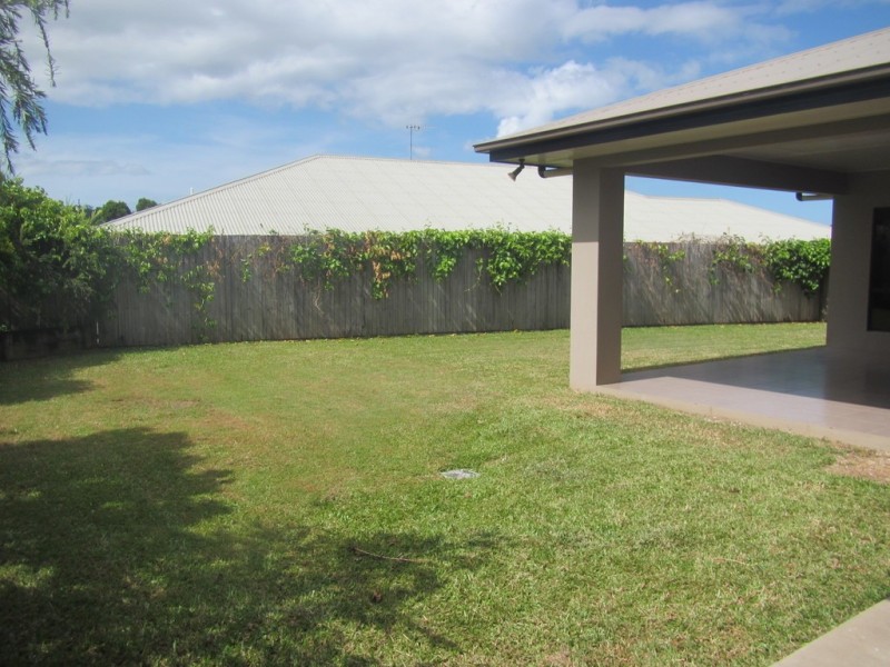 Bentley Park QLD 4869
