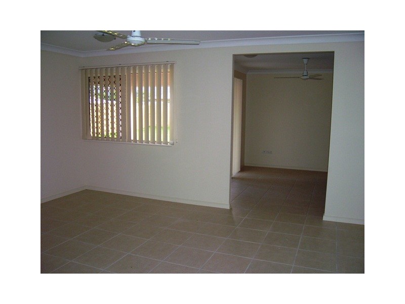 Bentley Park QLD 4869