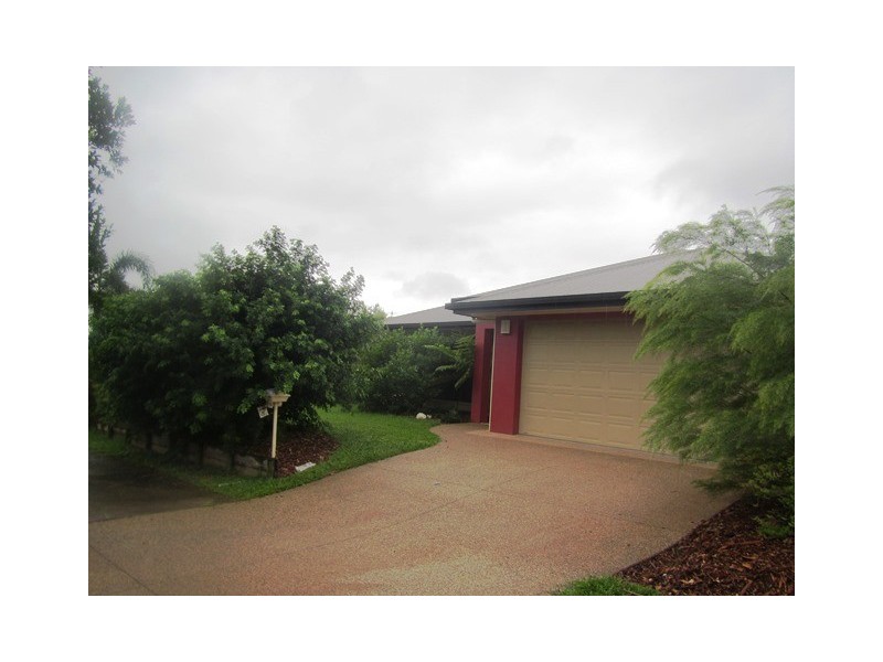 Bentley Park QLD 4869