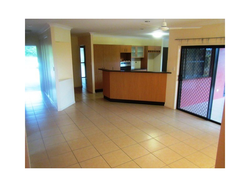 Bentley Park QLD 4869