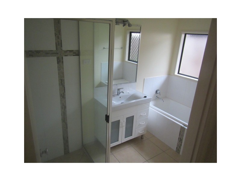 Bentley Park QLD 4869