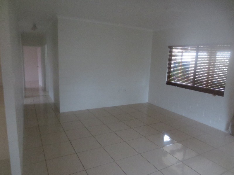 Bentley Park QLD 4869