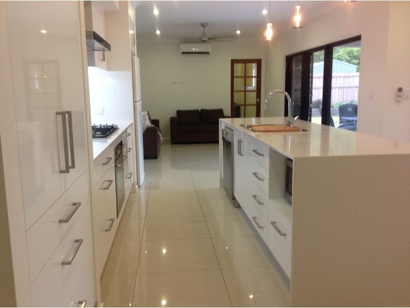 16 Anson Street, Bentley Park QLD 4869