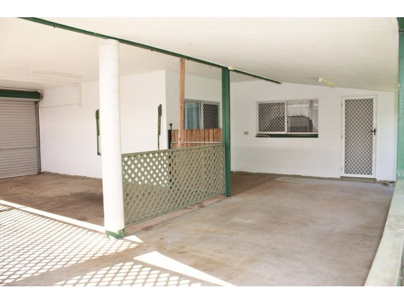 15 Beagle Close, Bentley Park QLD 4869