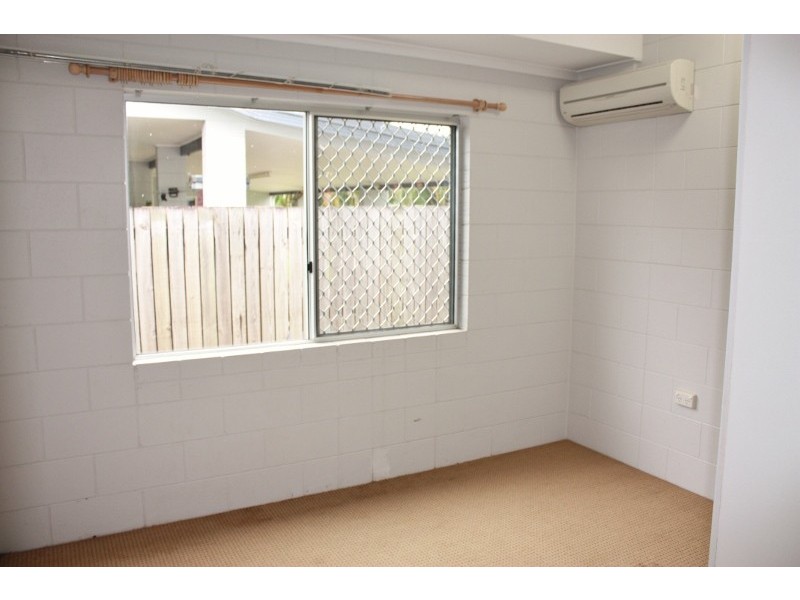 15 Beagle Close, Bentley Park QLD 4869