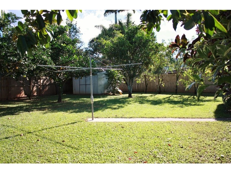 15 Beagle Close, Bentley Park QLD 4869