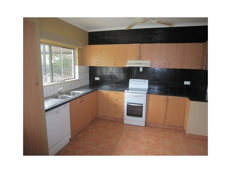 2 Victory Close, Edmonton QLD 4869