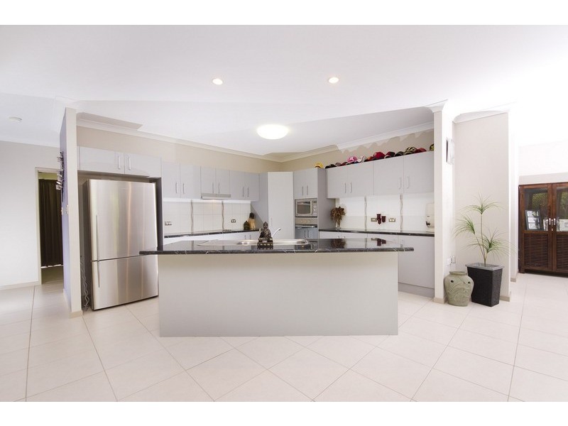 Bentley Park QLD 4869