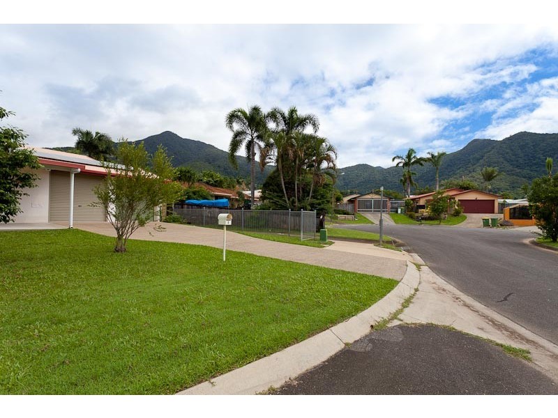 8 Hyacinth Close, Edmonton QLD 4869