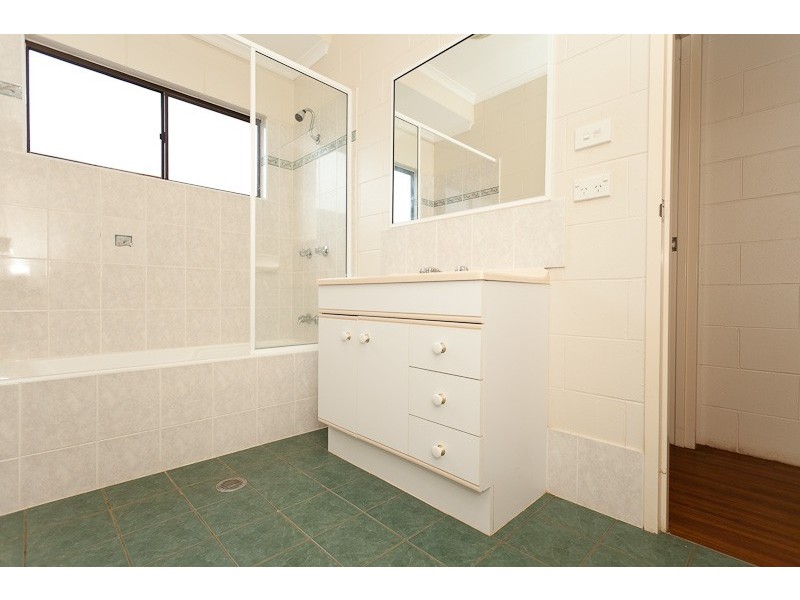 8 Hyacinth Close, Edmonton QLD 4869