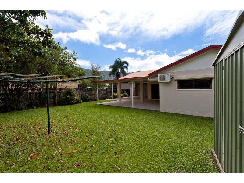 8 Hyacinth Close, Edmonton QLD 4869
