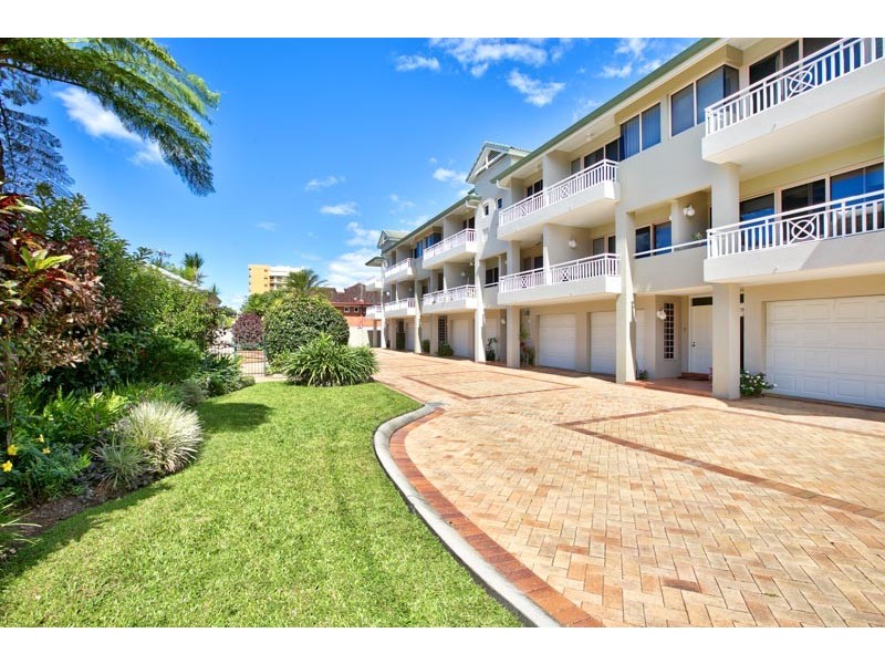 3/267 Esplanade, Cairns North QLD 4870