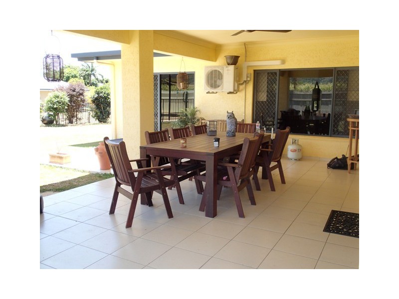 11 Rosemarkie Street, Edmonton QLD 4869