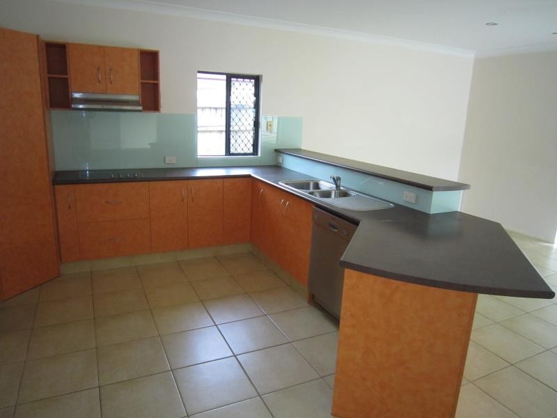 11 Rosemarkie Street, Edmonton QLD 4869