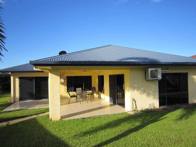 11 Rosemarkie Street, Edmonton QLD 4869