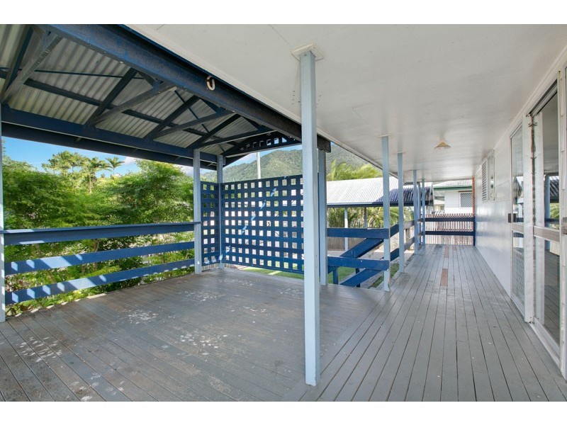 4 Millard Street, Manoora QLD 4870