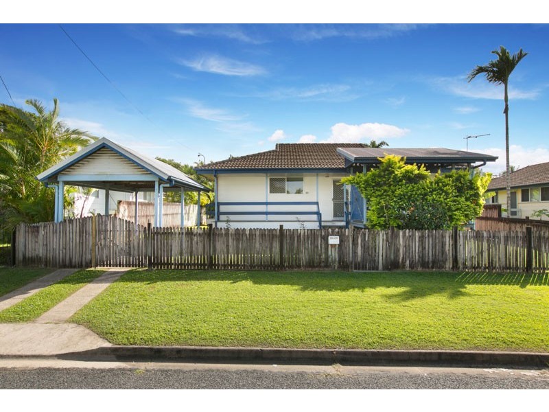 4 Millard Street, Manoora QLD 4870