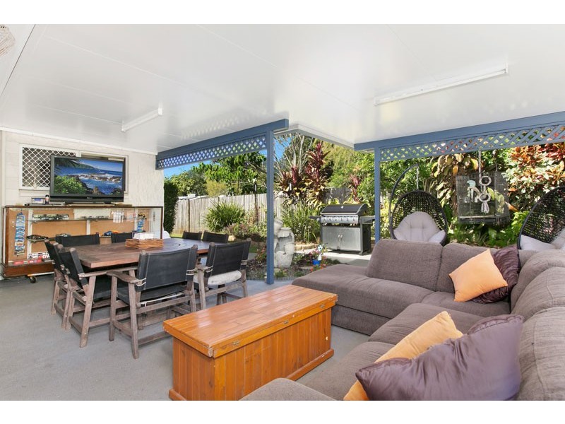 1 Olea Court, Redlynch QLD 4870