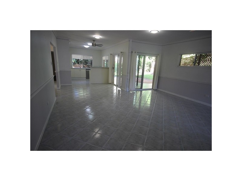 242 Robert Road, Bentley Park QLD 4869