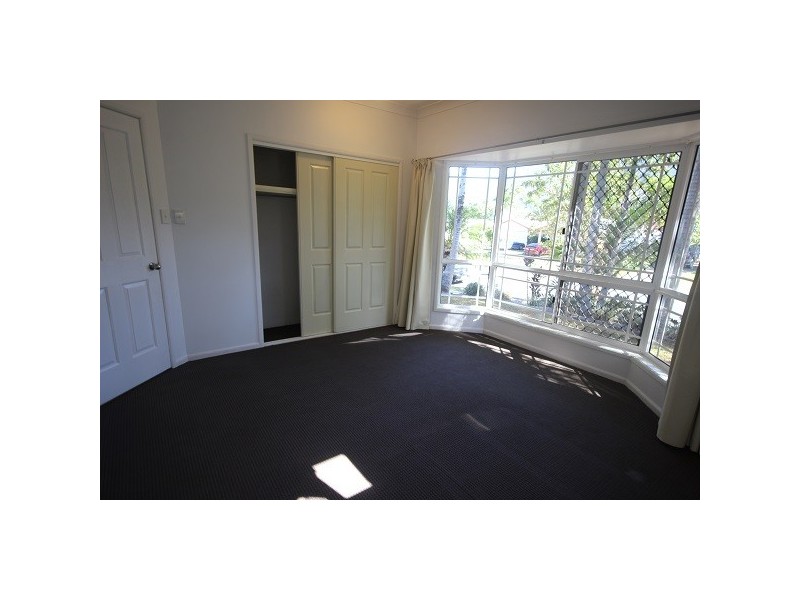 242 Robert Road, Bentley Park QLD 4869
