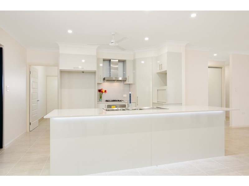 Bentley Park QLD 4869