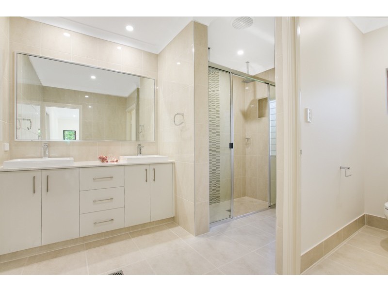 Bentley Park QLD 4869