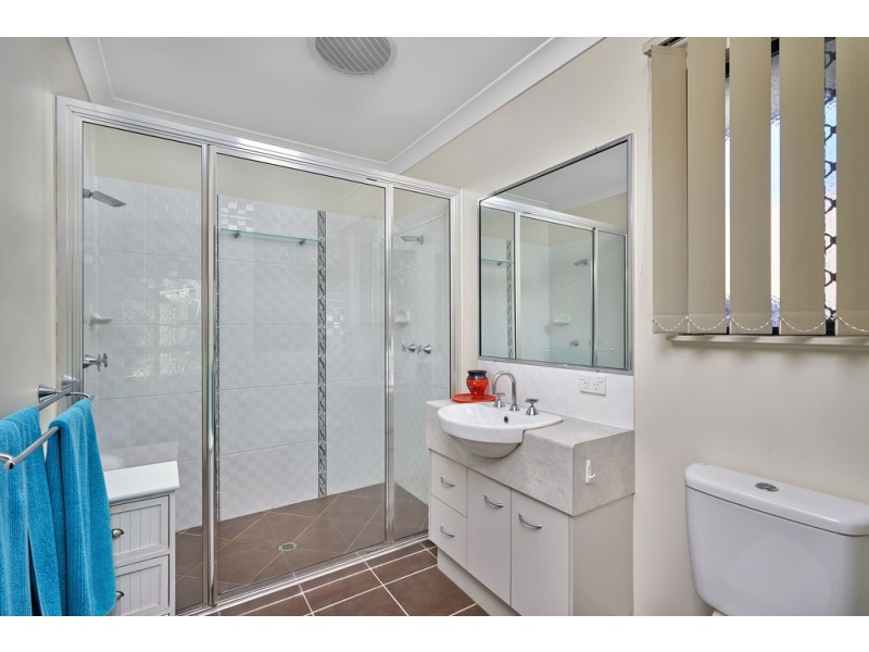 7 Anniebuka Close, Bentley Park QLD 4869