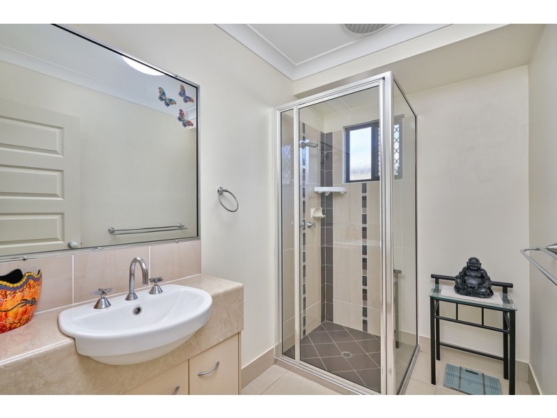 7 Anniebuka Close, Bentley Park QLD 4869