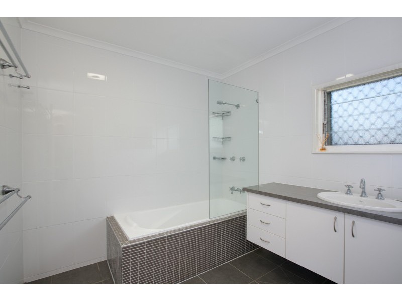 76 Wilks Street, Bungalow QLD 4870