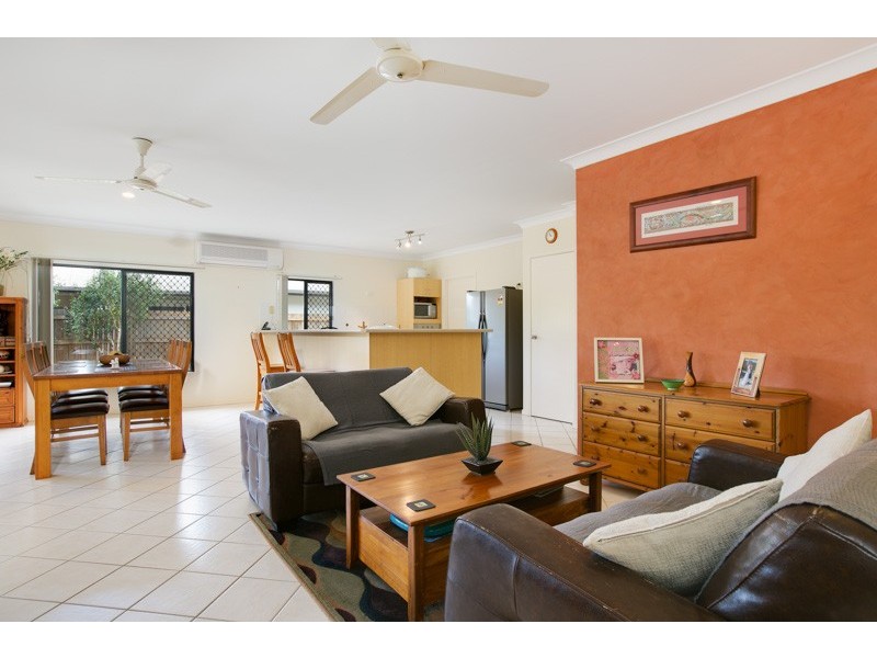 14 Wheatley Ave, Bentley Park QLD 4869