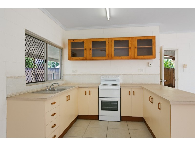 3 Adventure Close, Bentley Park QLD 4869