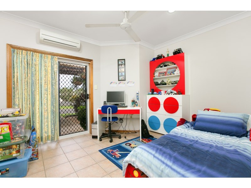 19 Normanby Close, Mount Sheridan QLD 4868