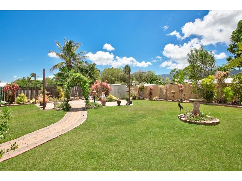 43 Bi-Centennial Road, Bentley Park QLD 4869