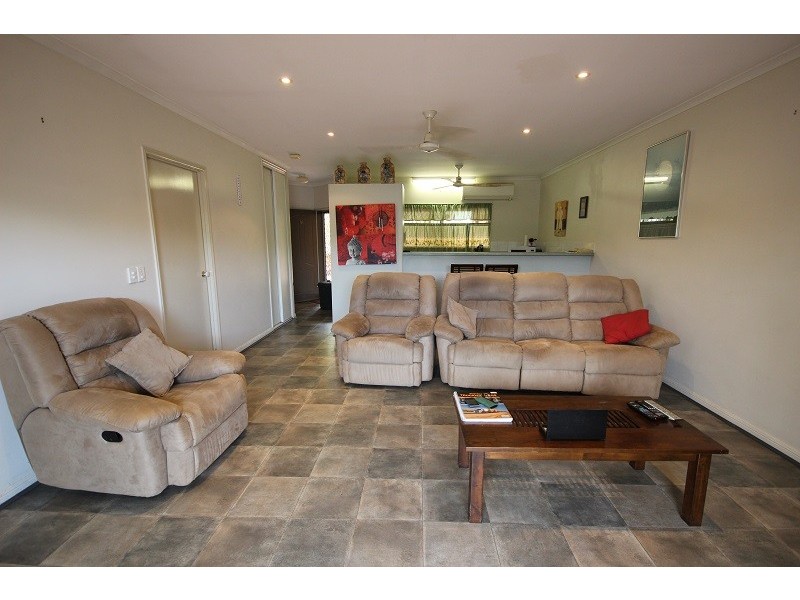 18/23 Armstrong, Edmonton QLD 4869