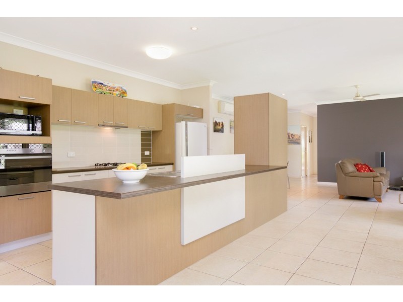 6 Anniebuka Close, Bentley Park QLD 4869