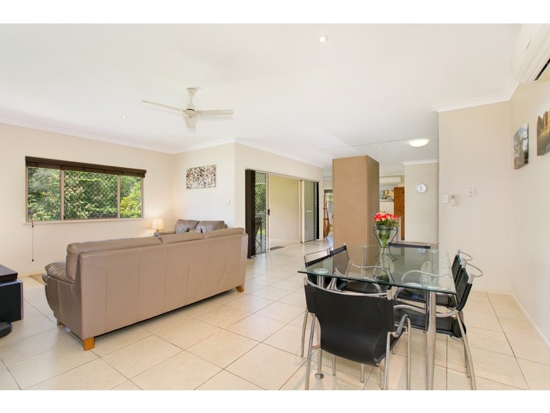6 Anniebuka Close, Bentley Park QLD 4869