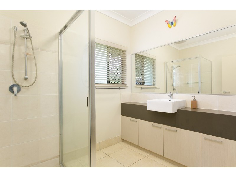 6 Anniebuka Close, Bentley Park QLD 4869
