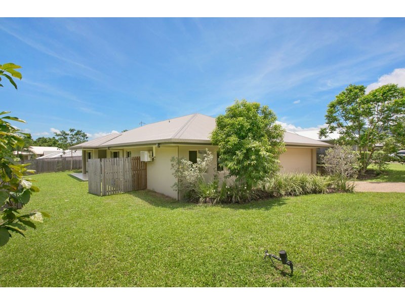 6 Anniebuka Close, Bentley Park QLD 4869