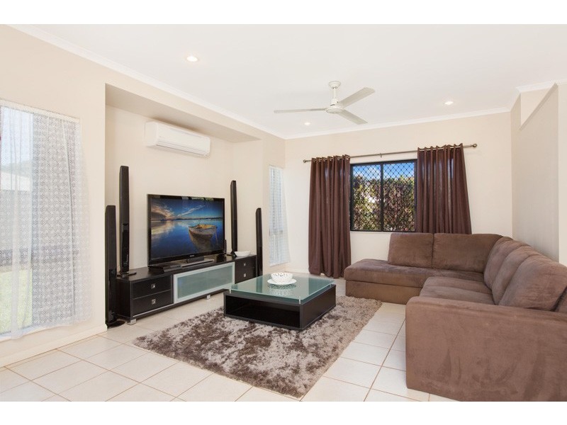 8 Lillipilli Street, Redlynch QLD 4870