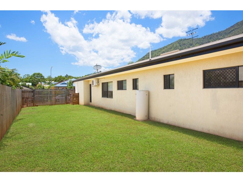 8 Lillipilli Street, Redlynch QLD 4870