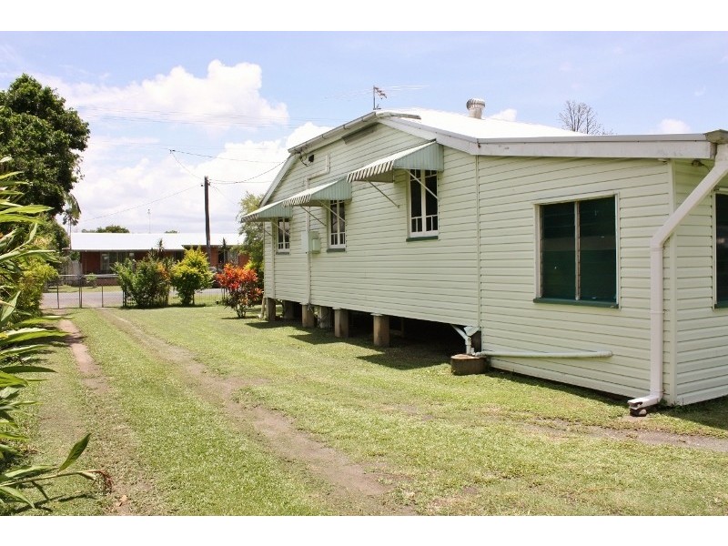 33 Templeton Street, Gordonvale QLD 4865