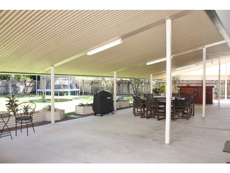 19 Vigilant Close, Bentley Park QLD 4869