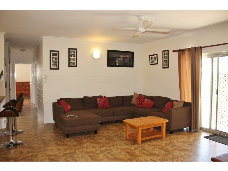 19 Vigilant Close, Bentley Park QLD 4869