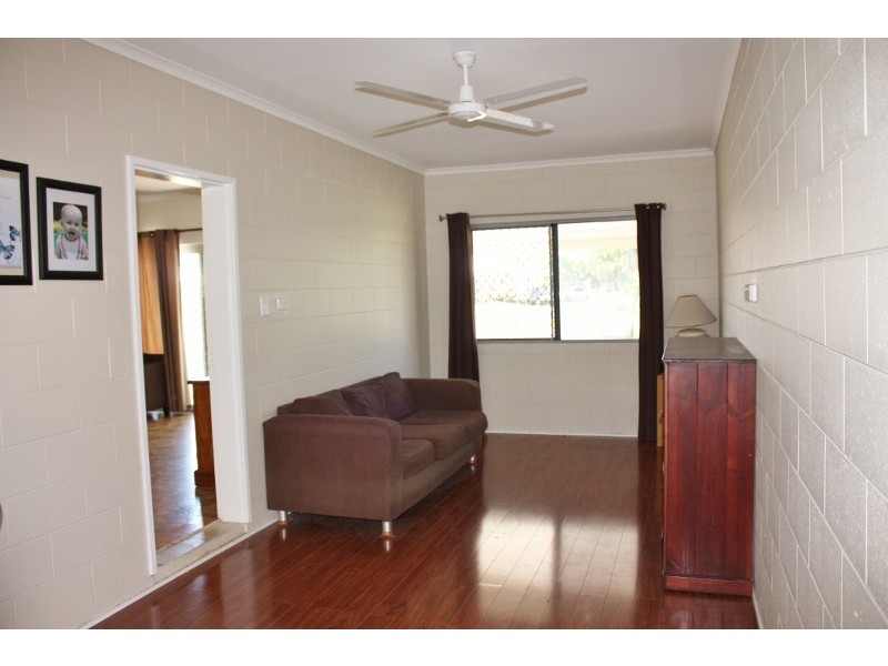 19 Vigilant Close, Bentley Park QLD 4869