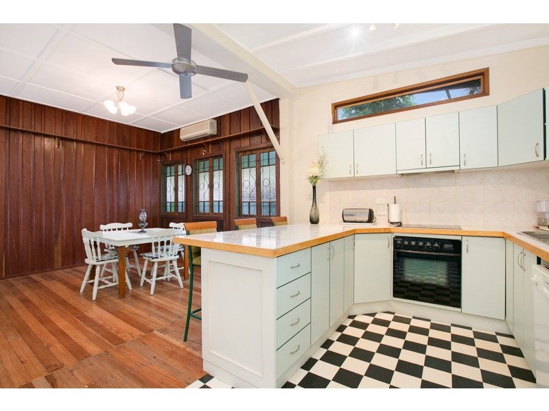 26 Miles Street, Manoora QLD 4870
