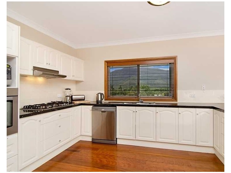 1 Guthrie Close, Bentley Park QLD 4869