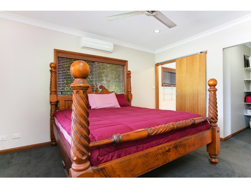 1 Guthrie Close, Bentley Park QLD 4869