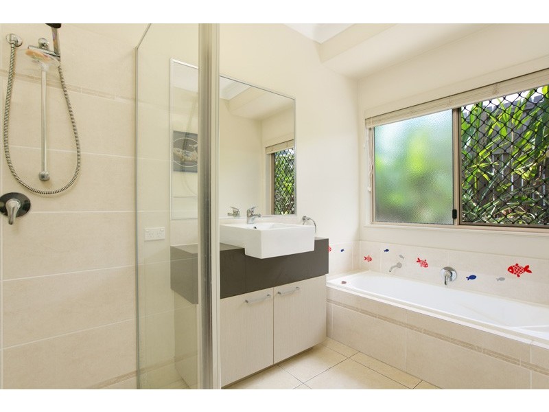 Bentley Park QLD 4869