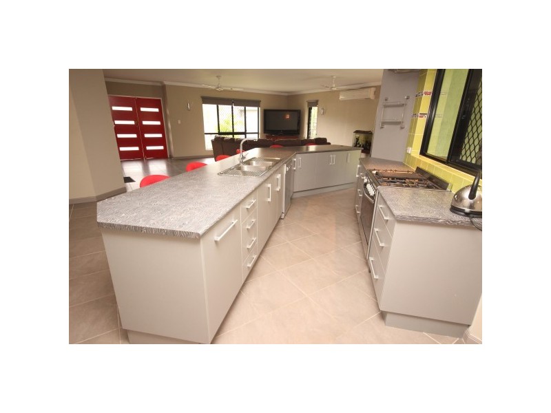 13 Mauro Close, Bentley Park QLD 4869