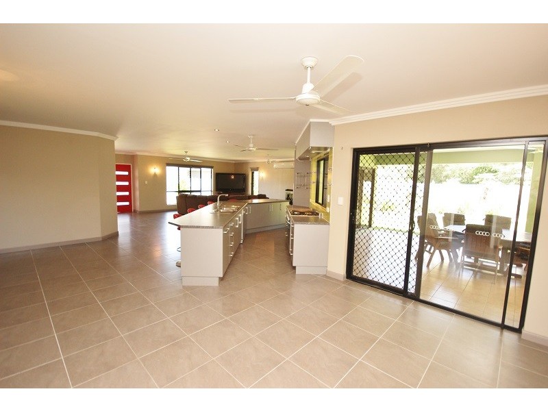 13 Mauro Close, Bentley Park QLD 4869